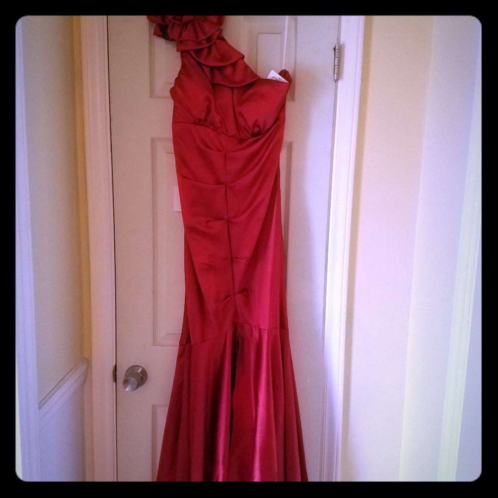 Formal red mermaid gown